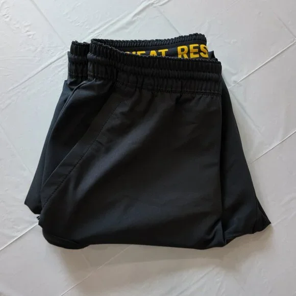 Under Armour | Project Rock Woven Cargo Pants - Black | Size L - Picture 11 of 11